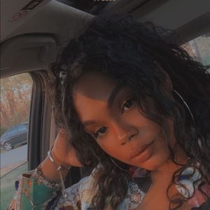 Meet your Posher, Edelyn